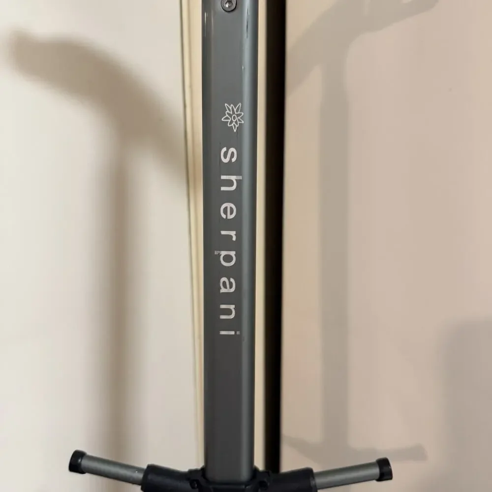 Sherpani Solstice Upright Rolling Wheels Suitcase 20” Travel Overnight Luggage